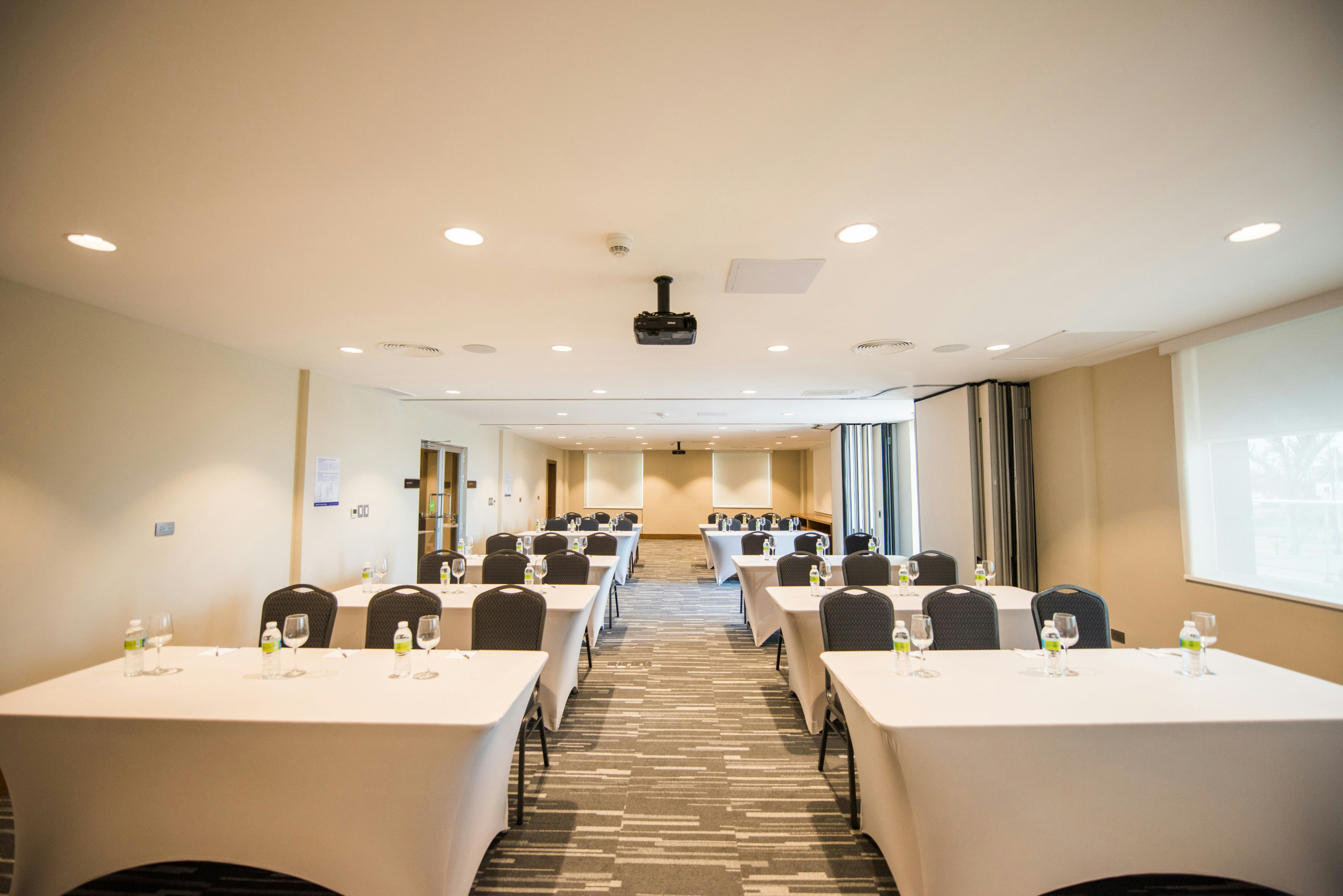 Hampton by Hilton Santo Domingo Airport 37/41