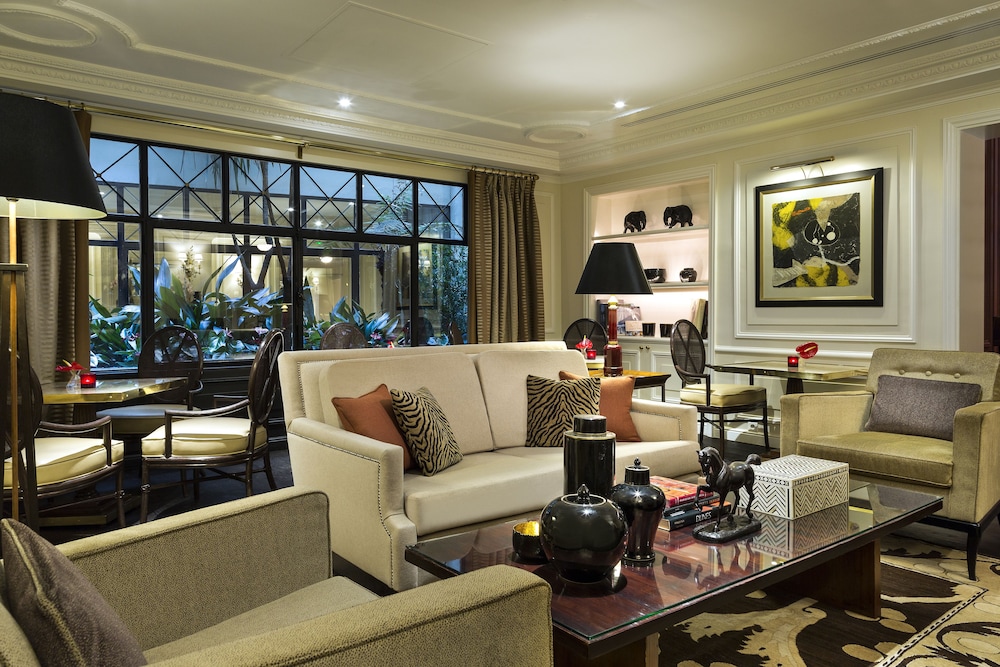 Hotel Francois 1Er 35/52