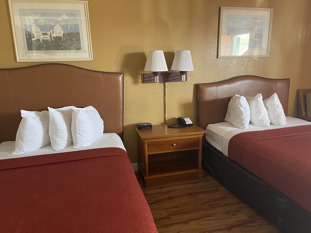Rodeway Inn 14/58