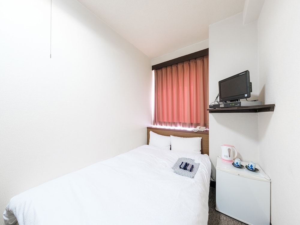 ROOM, DOUBLE BED, SMOKING