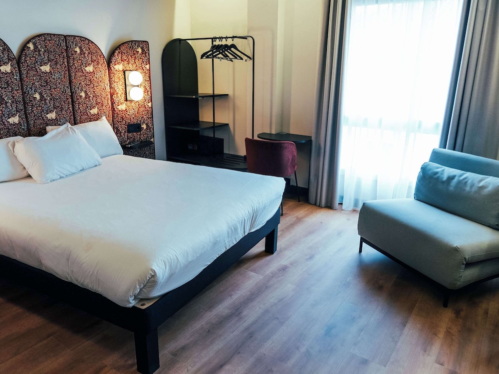 Ibis Styles Madrid Centro Maravillas 16/50