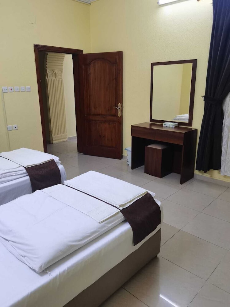 العييرى للوحدات السكنيه 3(Al Eairy Furnished Apt Al Madinah 3) 26/53