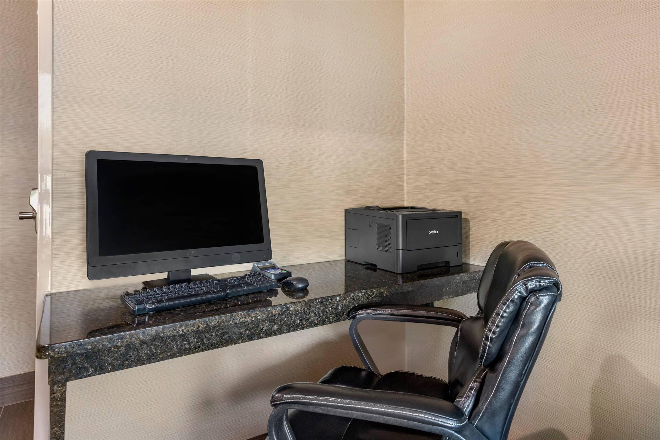 Comfort Suites Grandville Grand Rapids Sw 35/41