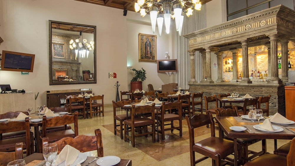 Holiday Inn Suites Mexico Zona Reforma An Ihg Hotel 36/50