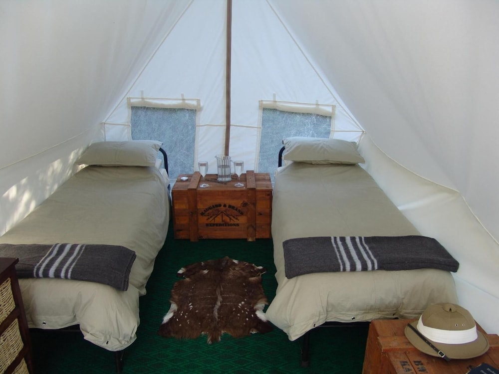 Quatermains Camp 32/49