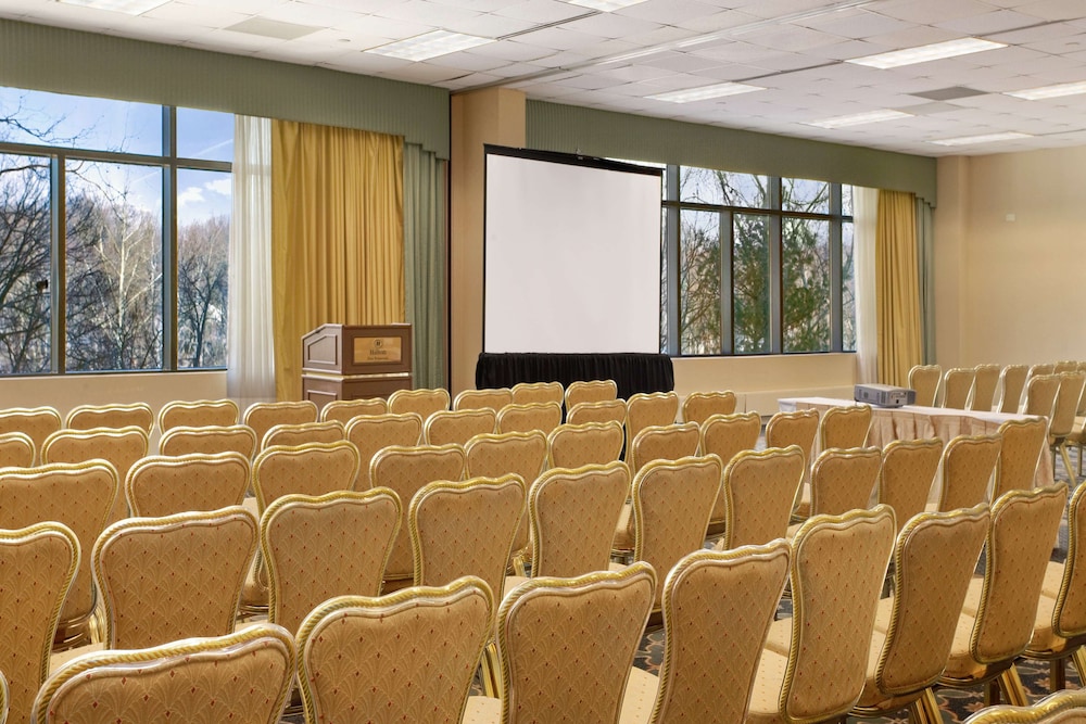 Hilton East Brunswick Hotel Executive Meeting Center 44/45