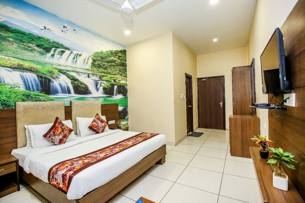 Hotel Karan Residency 11/50