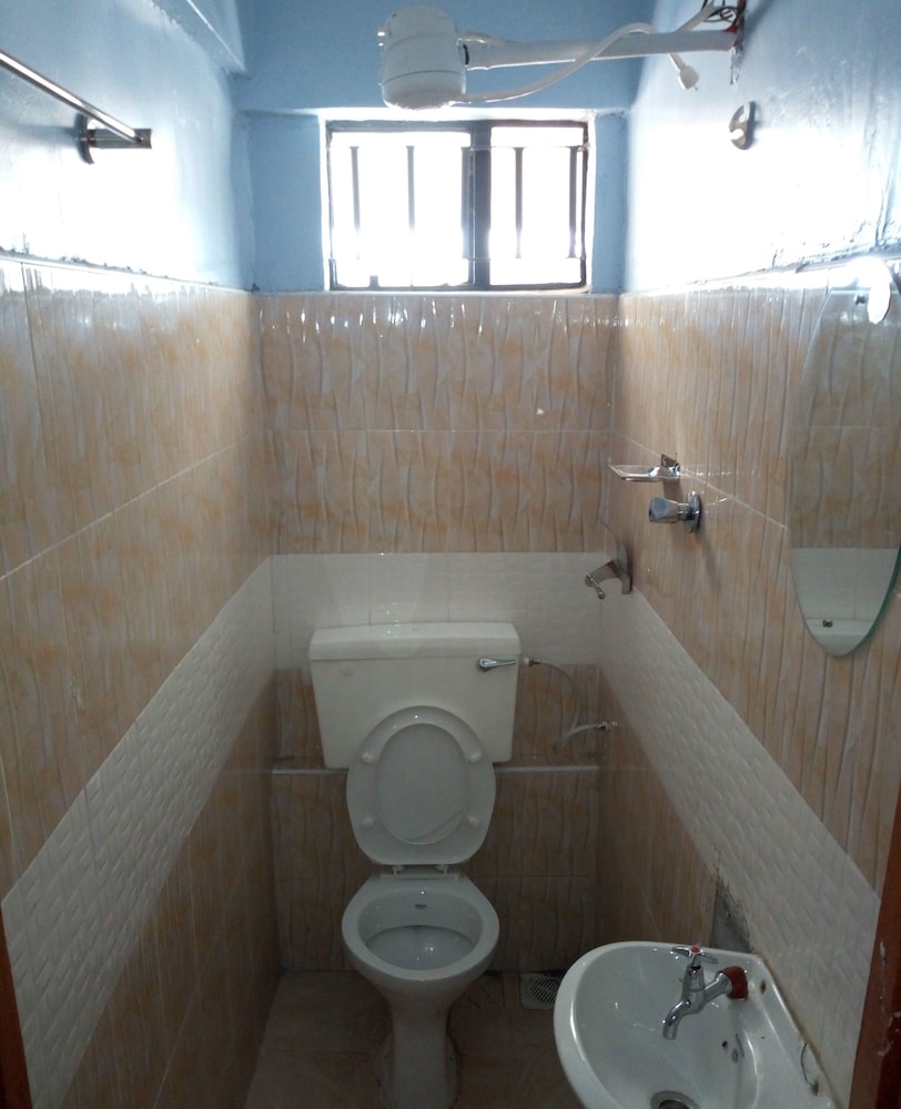 Rest-Inn Lodge 13/13