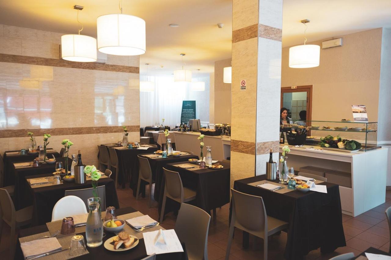 Hotel Venezia Vasto 39/50