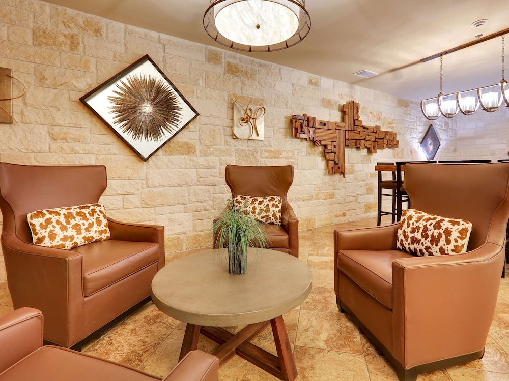 Comfort Suites Arlington - Entertainment District, TX 21/33