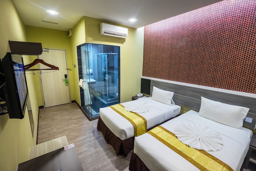 Indra Hotel 20/58