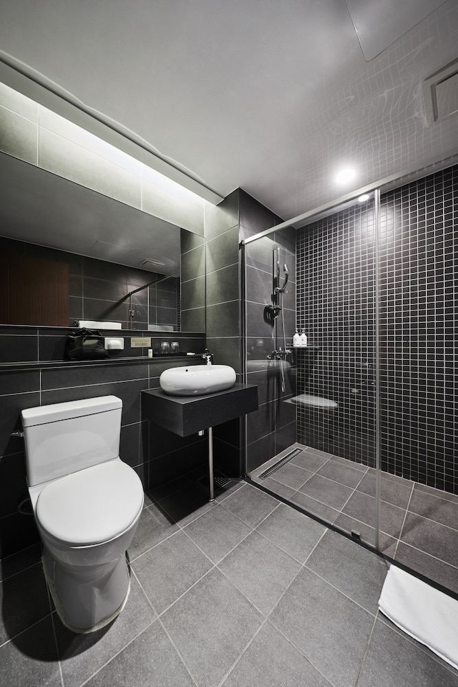 Felix by STX Hotel and Suite 44/46
