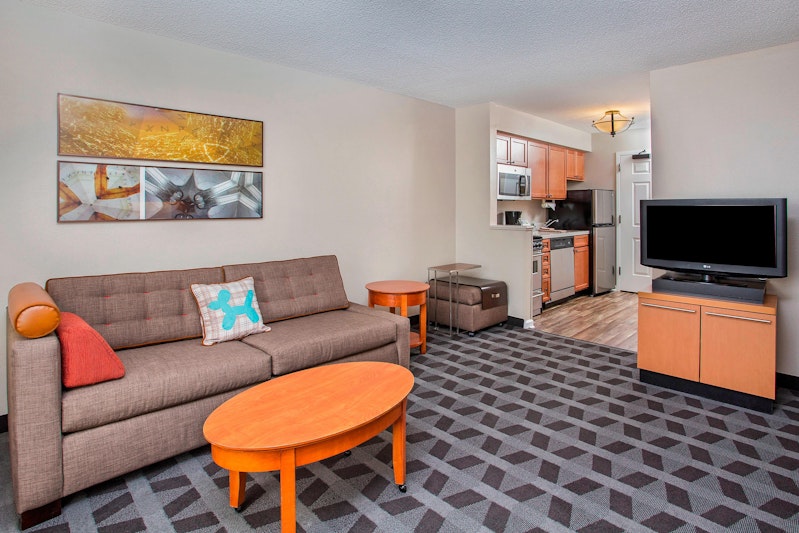 TownePlace Suites by Marriott Knoxville Cedar Bluff 13/24