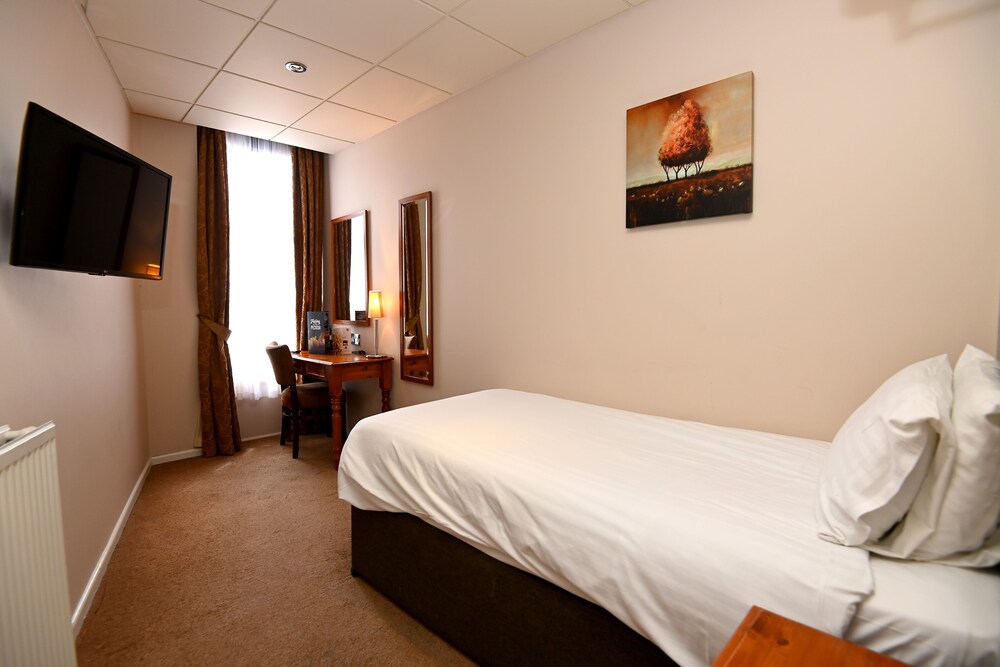 White Hart Hotel By Marstons Inns 16/39