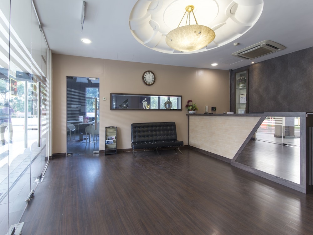 Lobby at OYO 90894 Hotel Smc I-city, SHAH ALAM