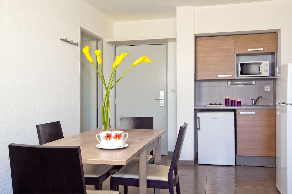 Sejours & Affaires Moulin Neuf Manosque 18/23