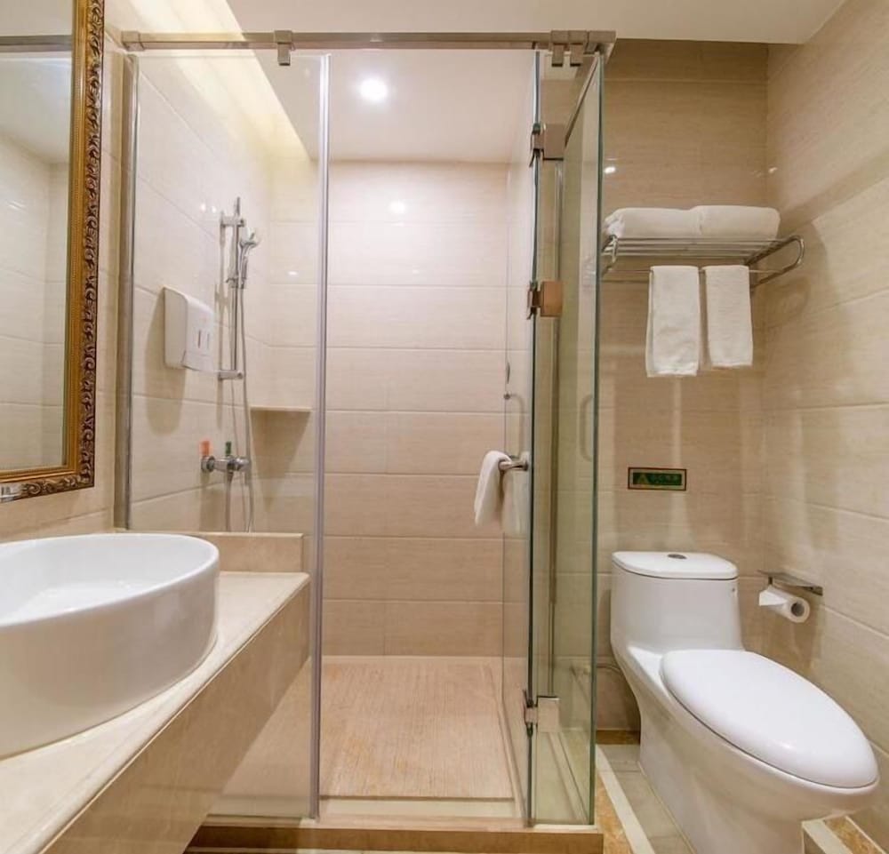 Vienna Hotel (Xiufeng Park, Jinshan Road, Yiyang High-tech Zone) 17/20