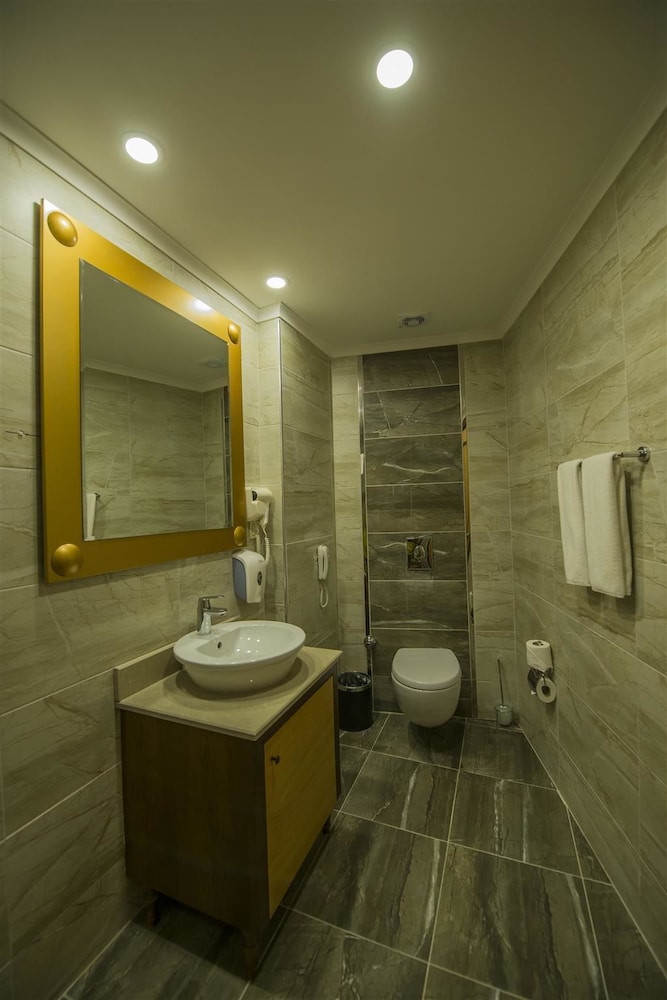 Dream World Aqua Hotel 50/50