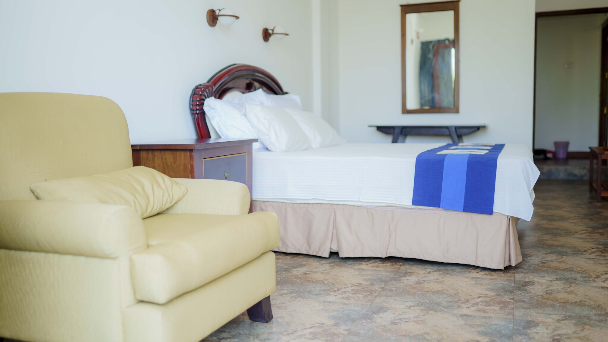 SUPERIOR, DOUBLE BED, GARDEN VIEW