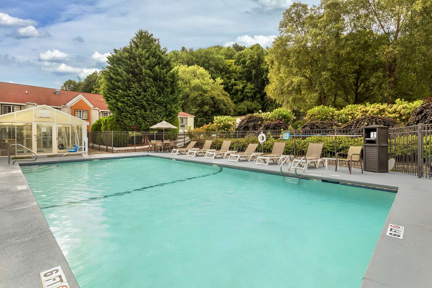 Best Western Mountainbrook Inn 21/35