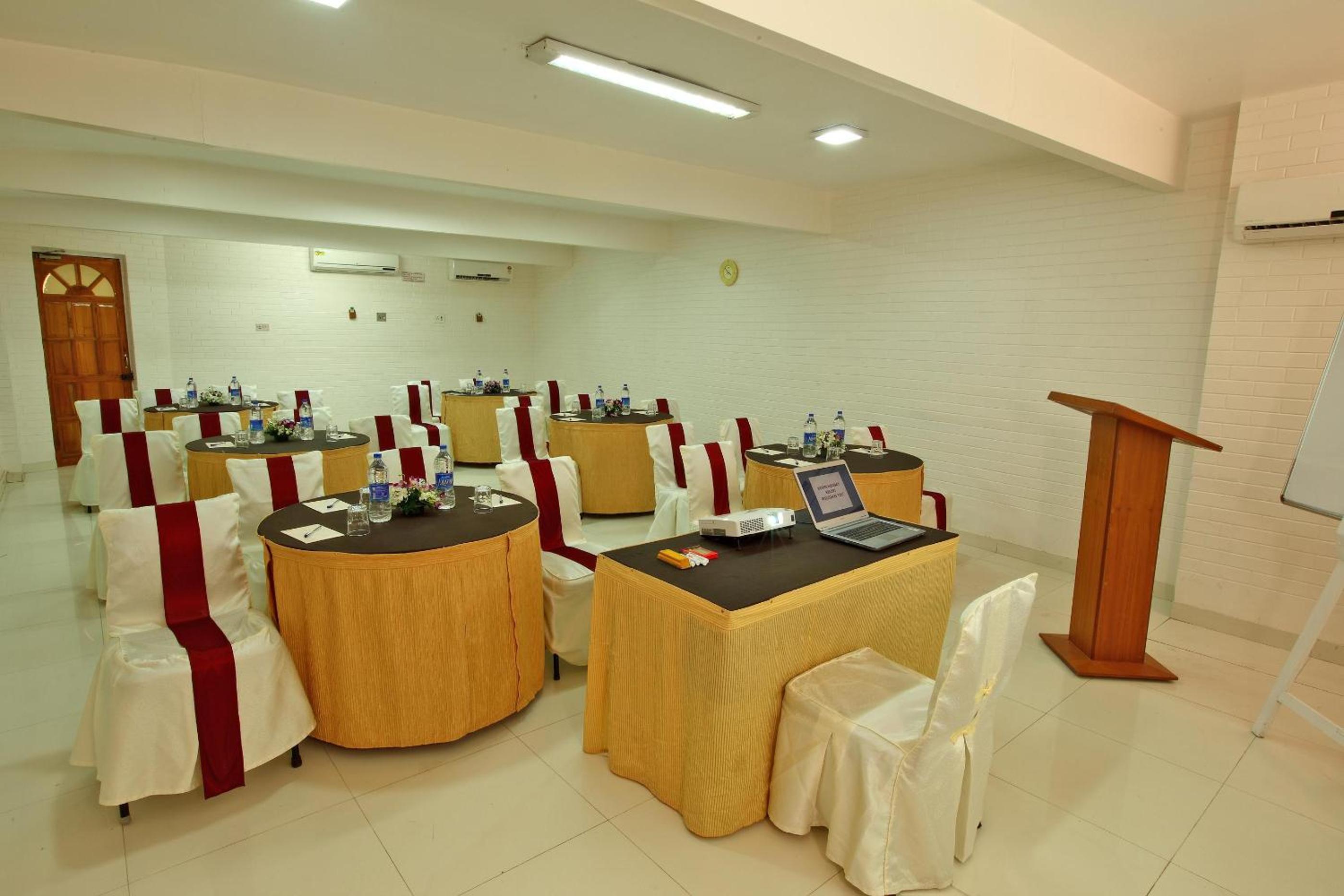 Avion Holiday Resort 14/38