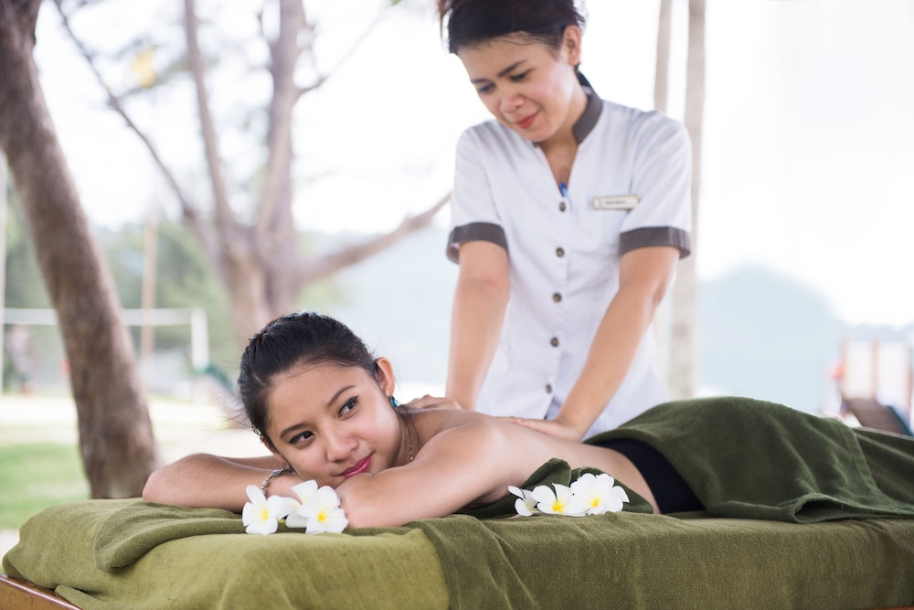 Nexus Resort & Spa Karambunai 11/78