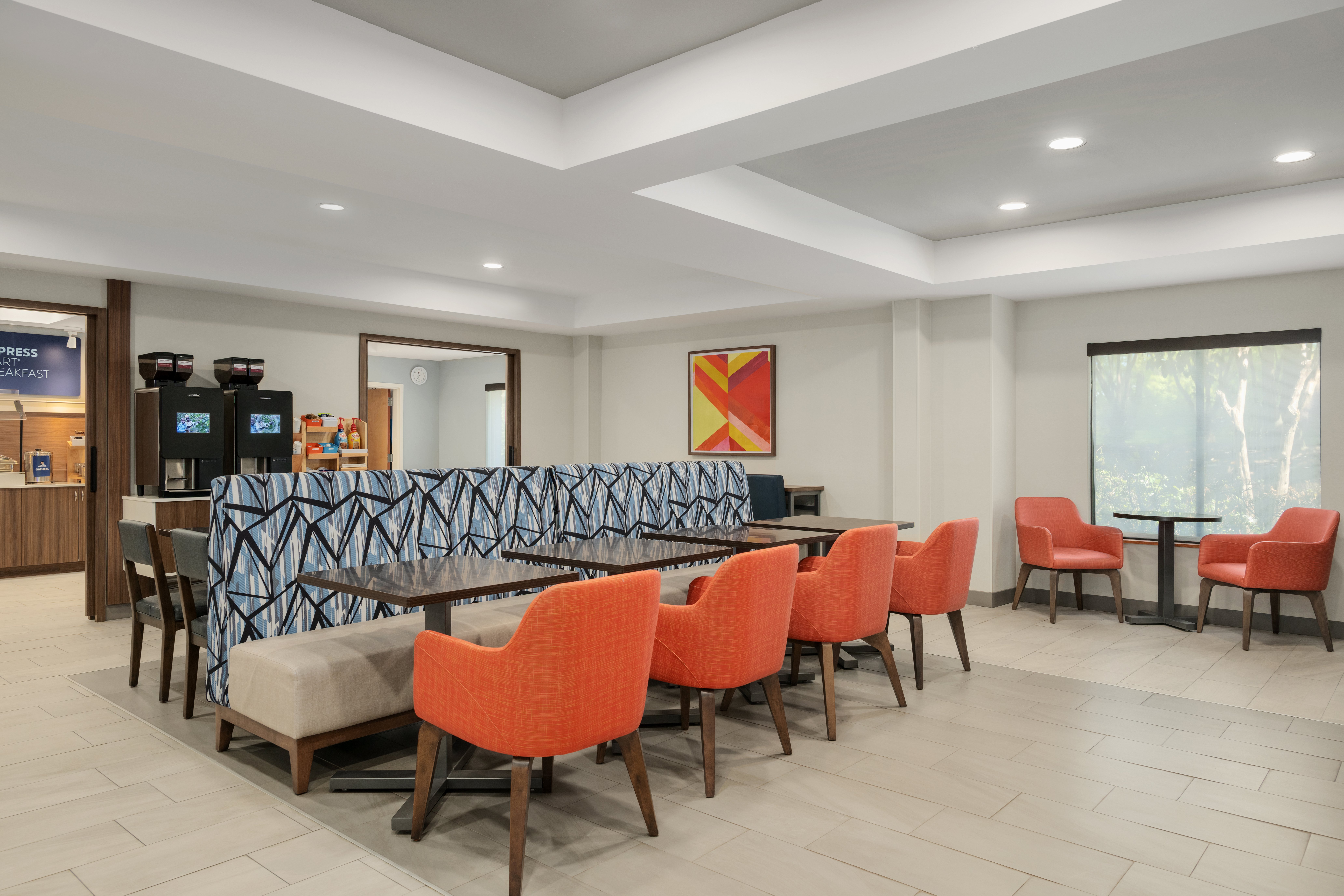 Holiday Inn Express & Suites Richmond Brandermill Hull Street 38/41