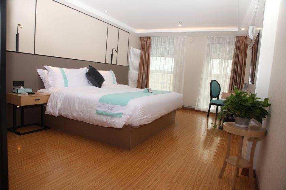 Deluxe, Suite