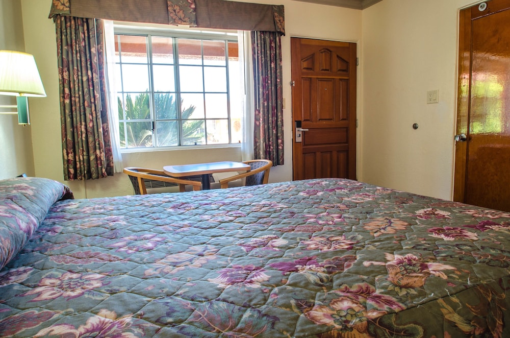 Economy Inn 28/58
