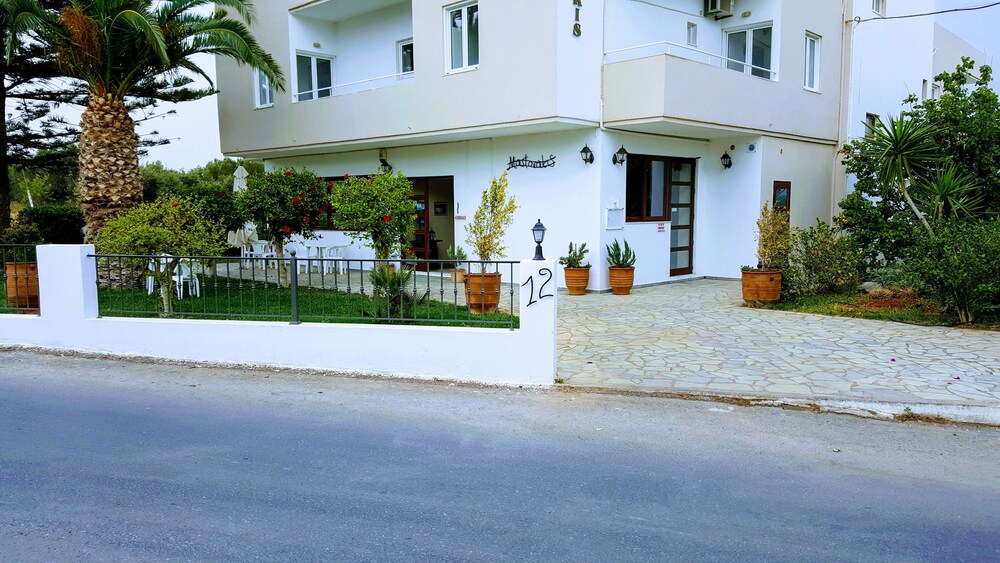 Mastorakis Hotel 60/69