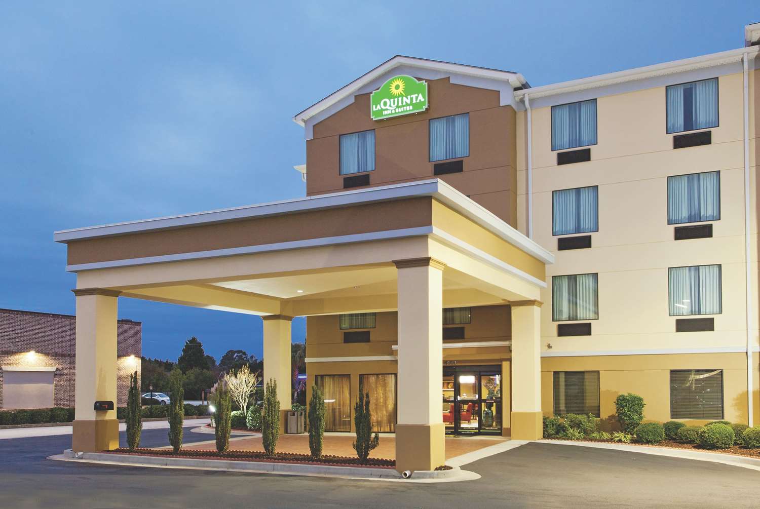 La Quinta Inn Suites Warner Robins 57/62