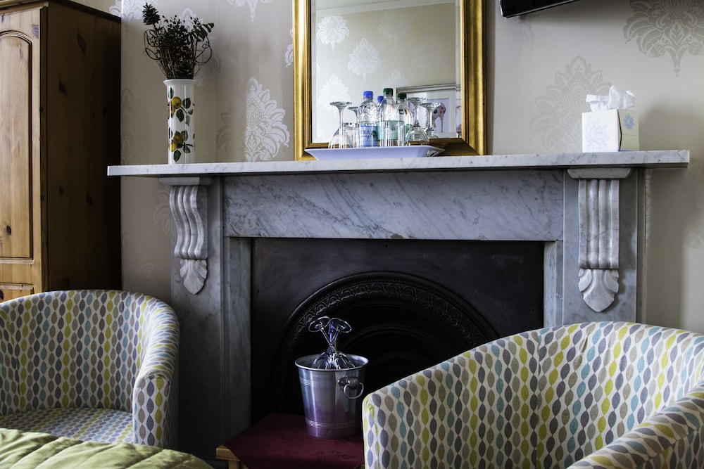 The Collingdale Guest House 8/50