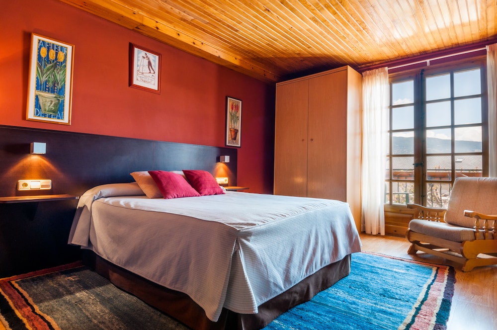 Hotel Esquirol 8/41