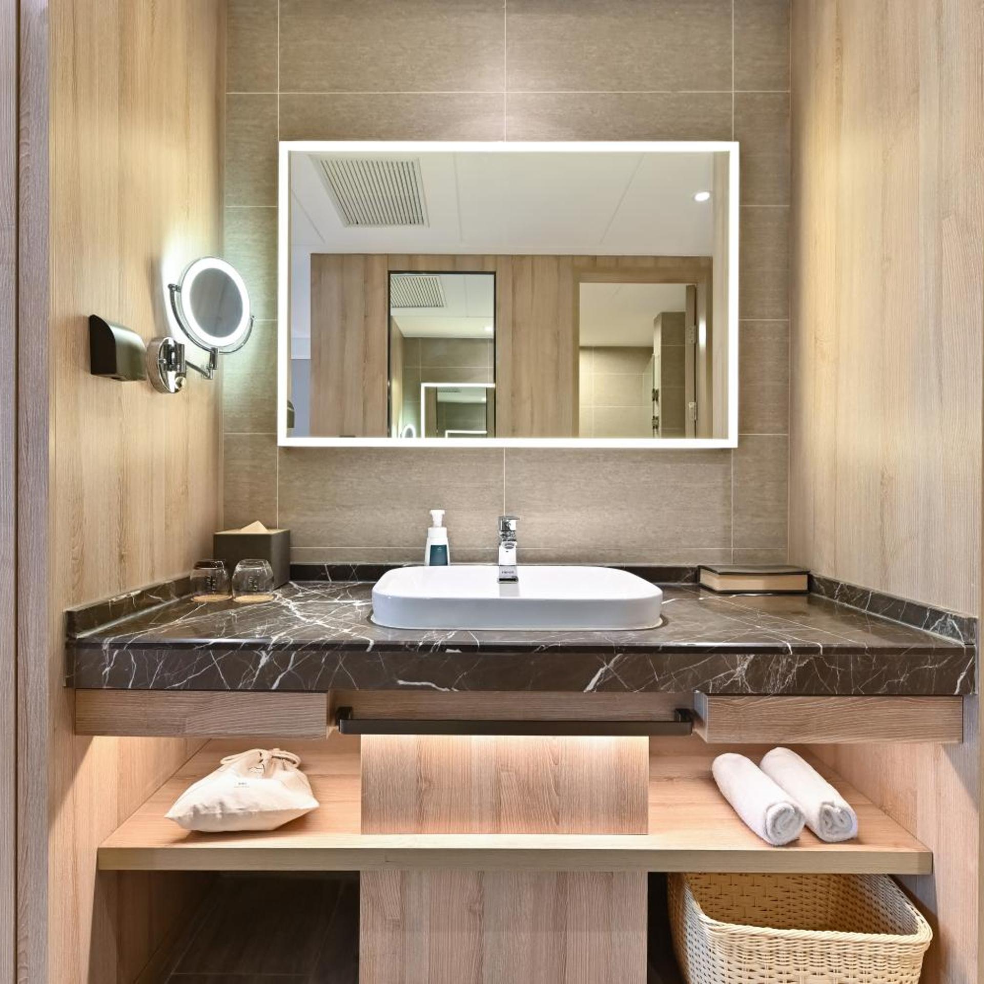 Atour Hotel Shengyang Youth Street Jinlang 72/74