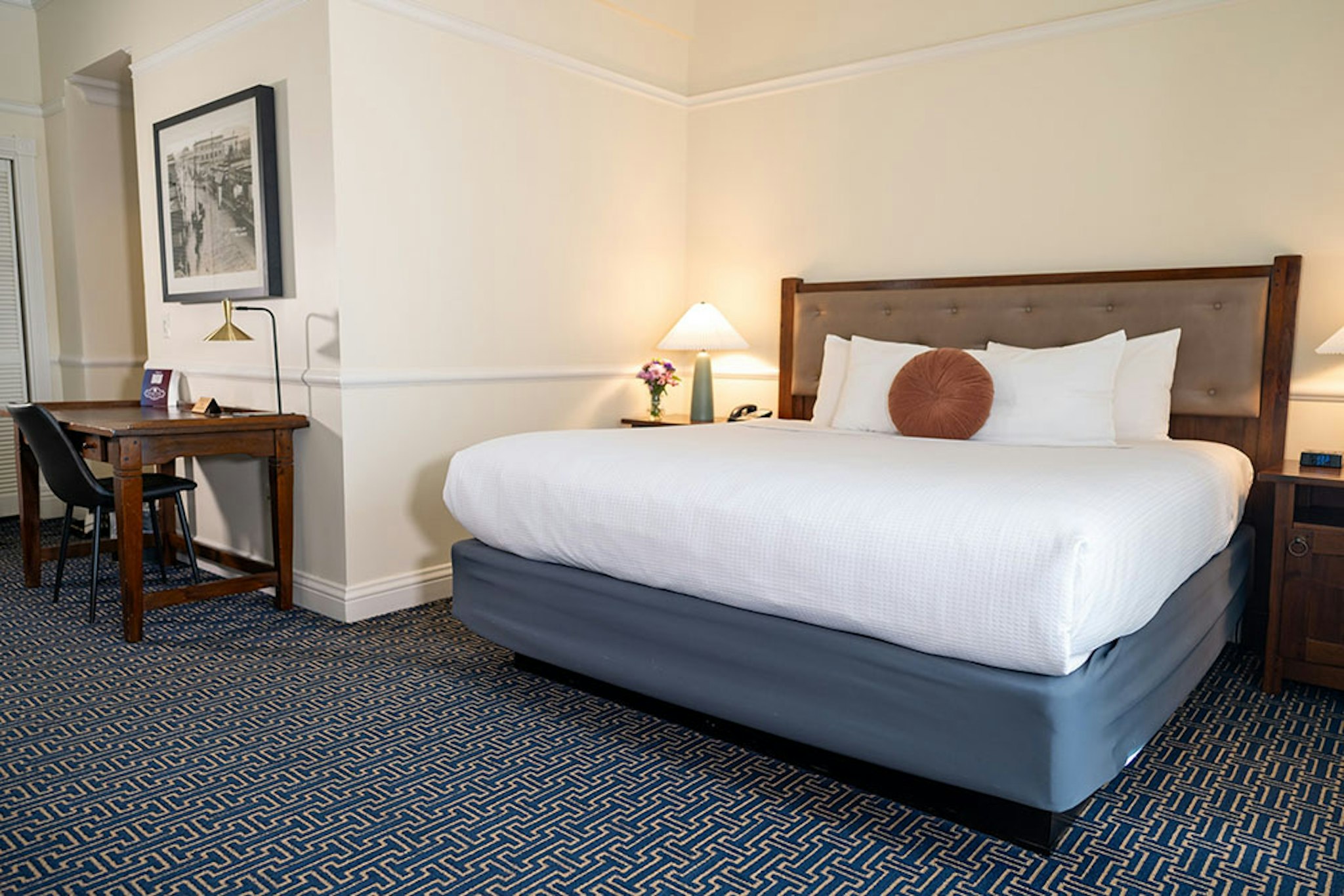 Majestic Inn & Spa 13/80