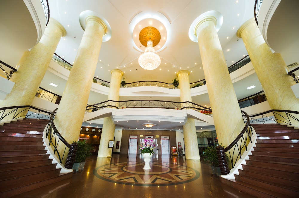 Muong Thanh Grand Phuong Dong Hotel 36/44