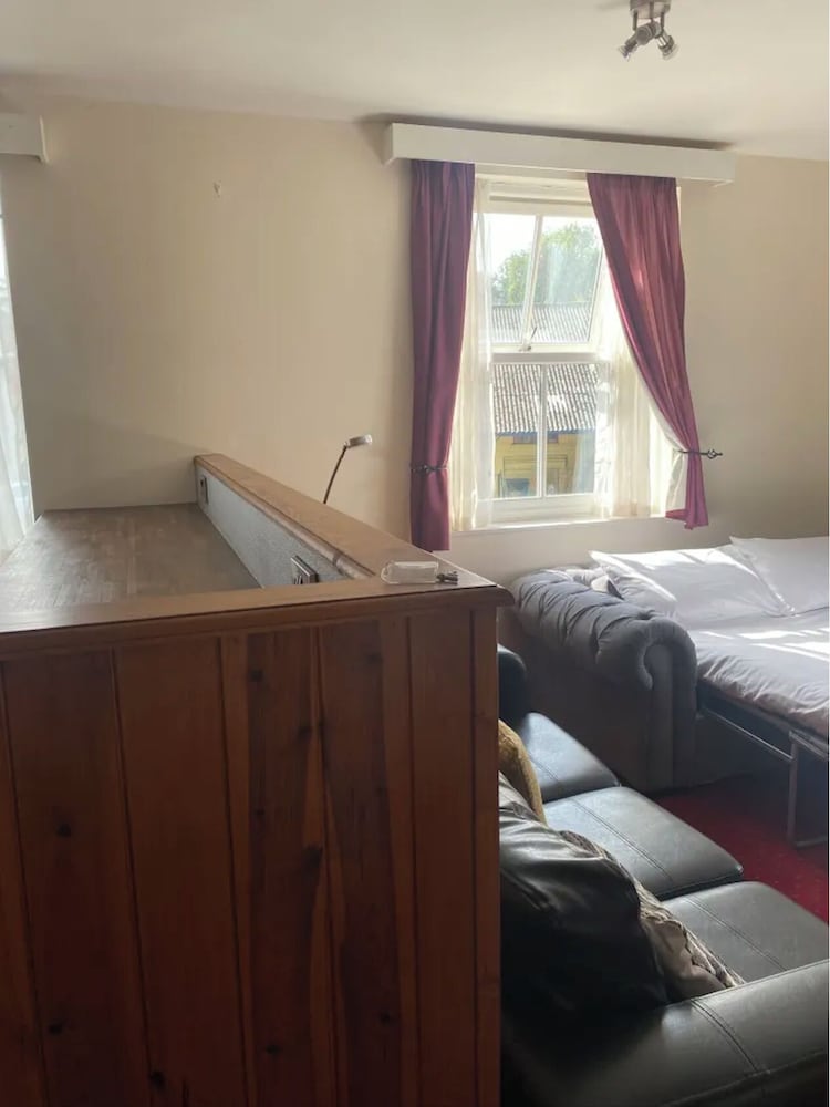 The Knighton Hotel by Payman Club 13/50