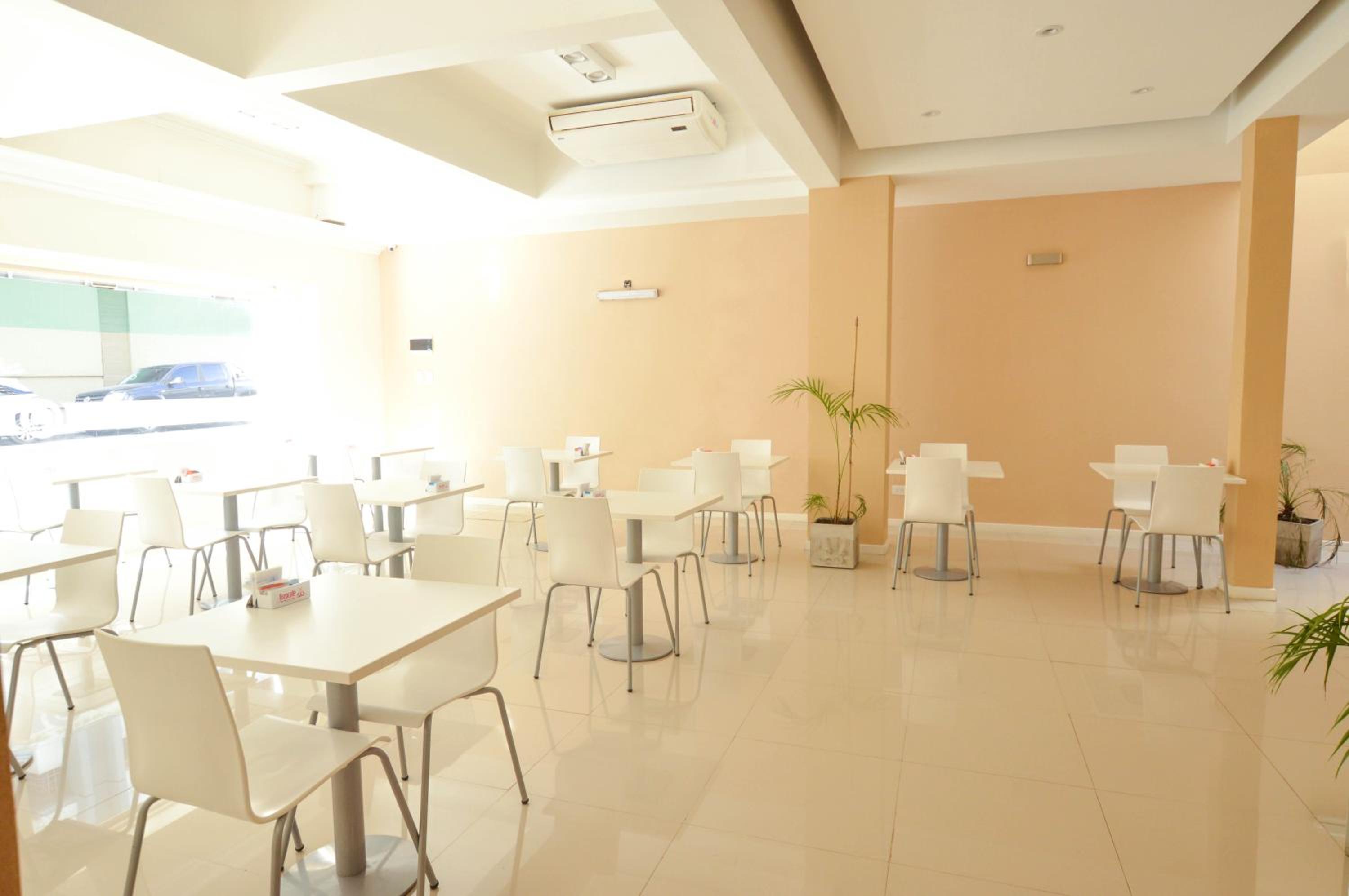 Acqua Hotel 31/34