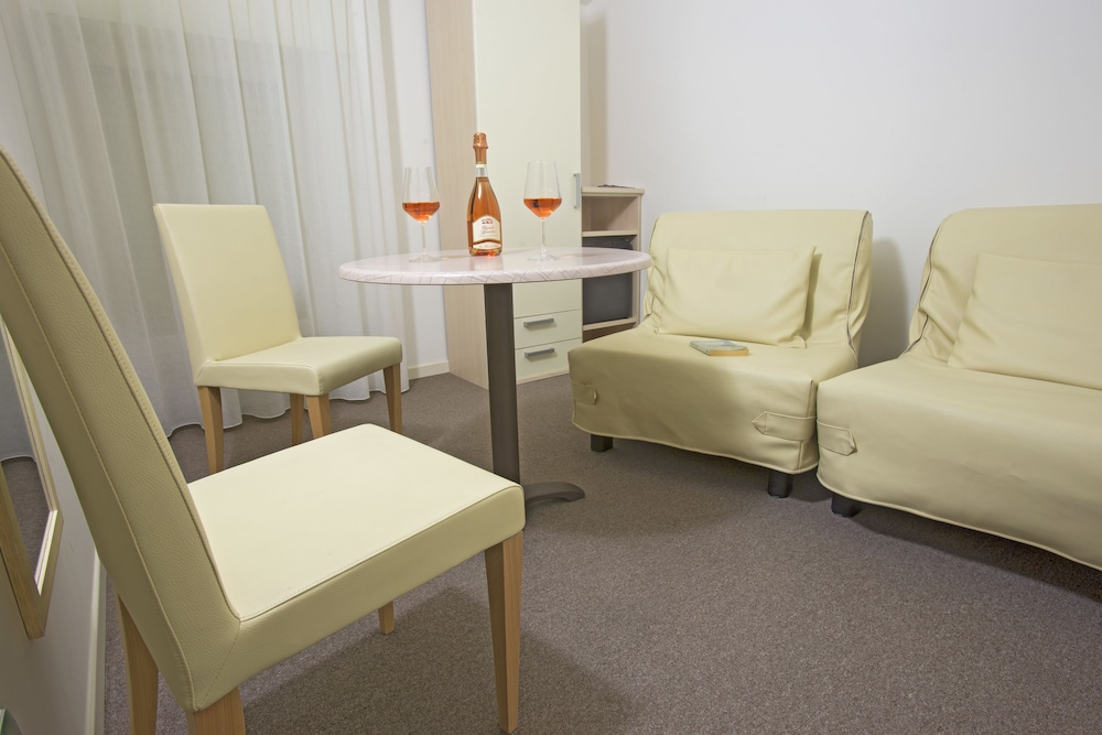 Hotel Villa Anthea 36/58