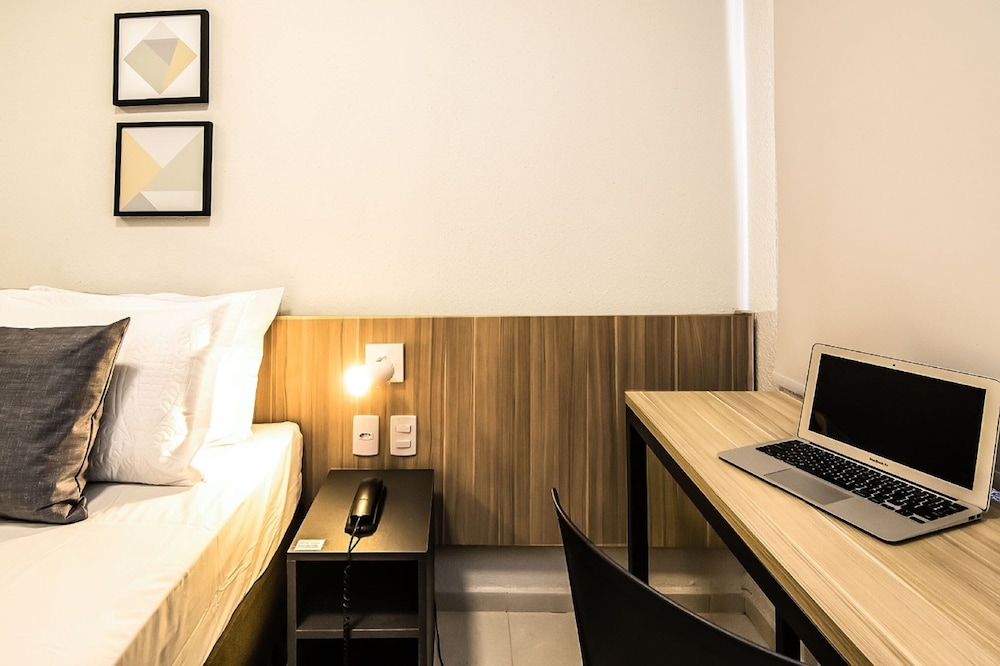 Hotel Santa Cruz 36/48