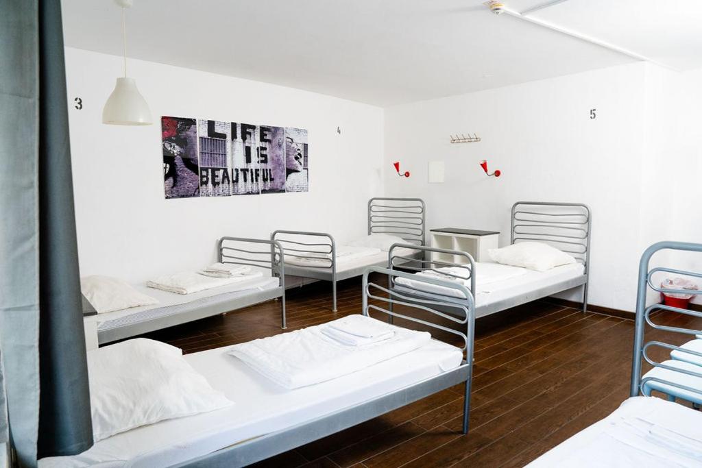 Station Hostel For Backpackers 18/65
