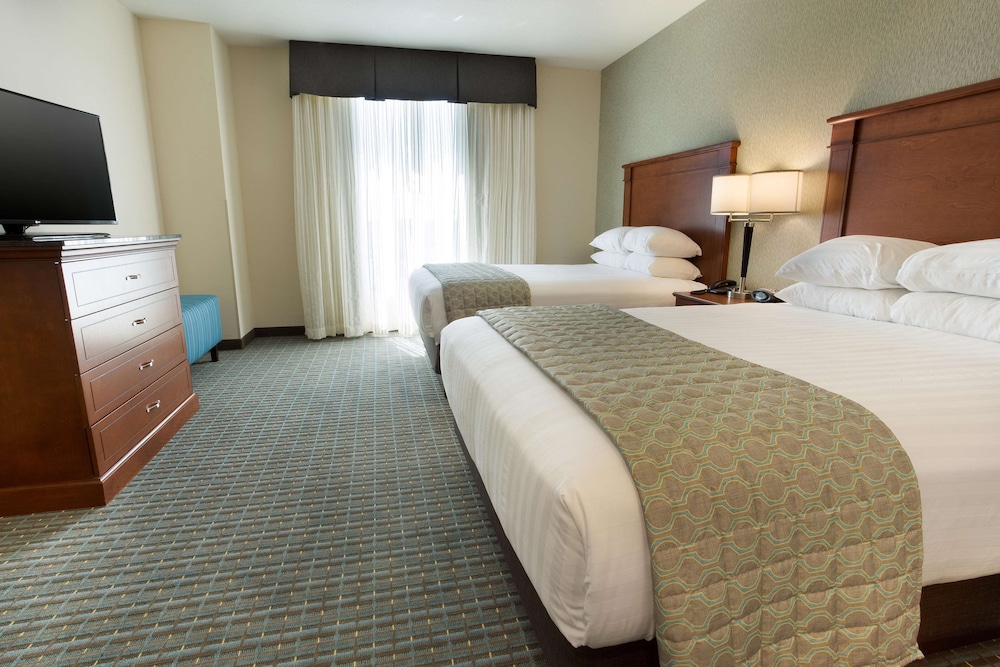 Drury Inn and Suites Burlington 4/44