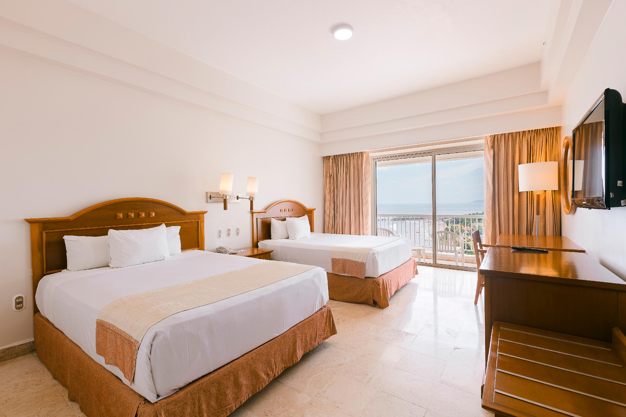 Deluxe, 2 Beds, Ocean View
