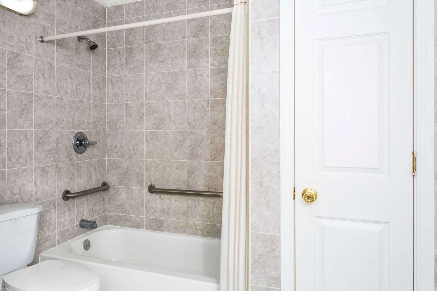 Days Inn by Wyndham Slidell 21/23