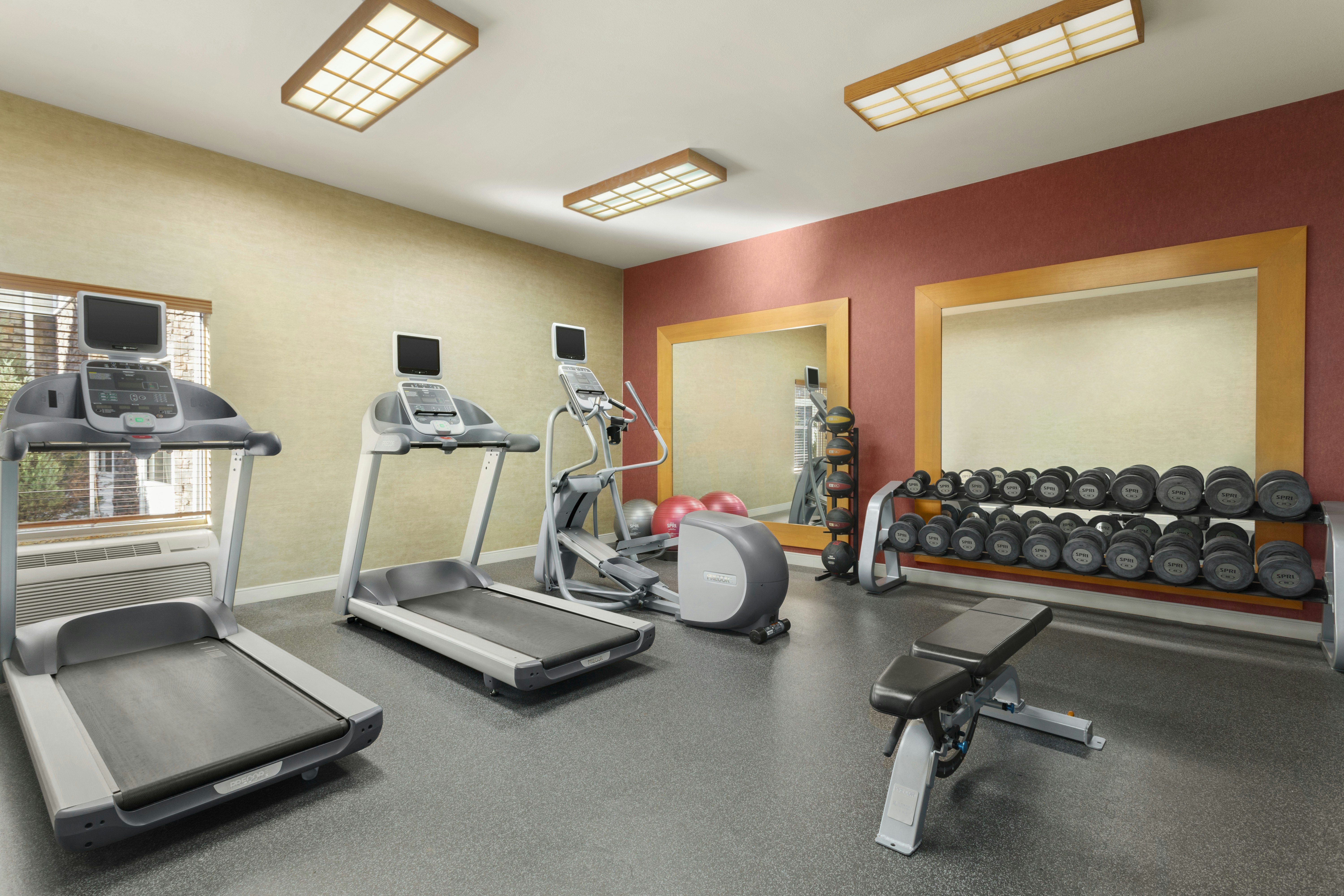 Homewood Suites by Hilton Fargo 6/18