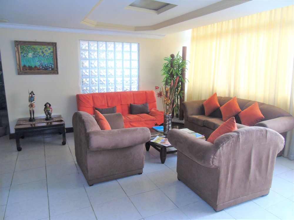 Hotel Malecon Inn 51/67
