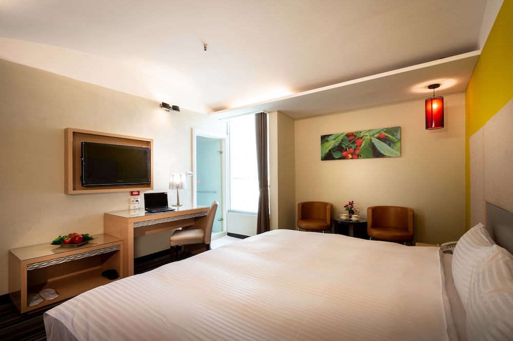 Yoyo Hotel 14/24