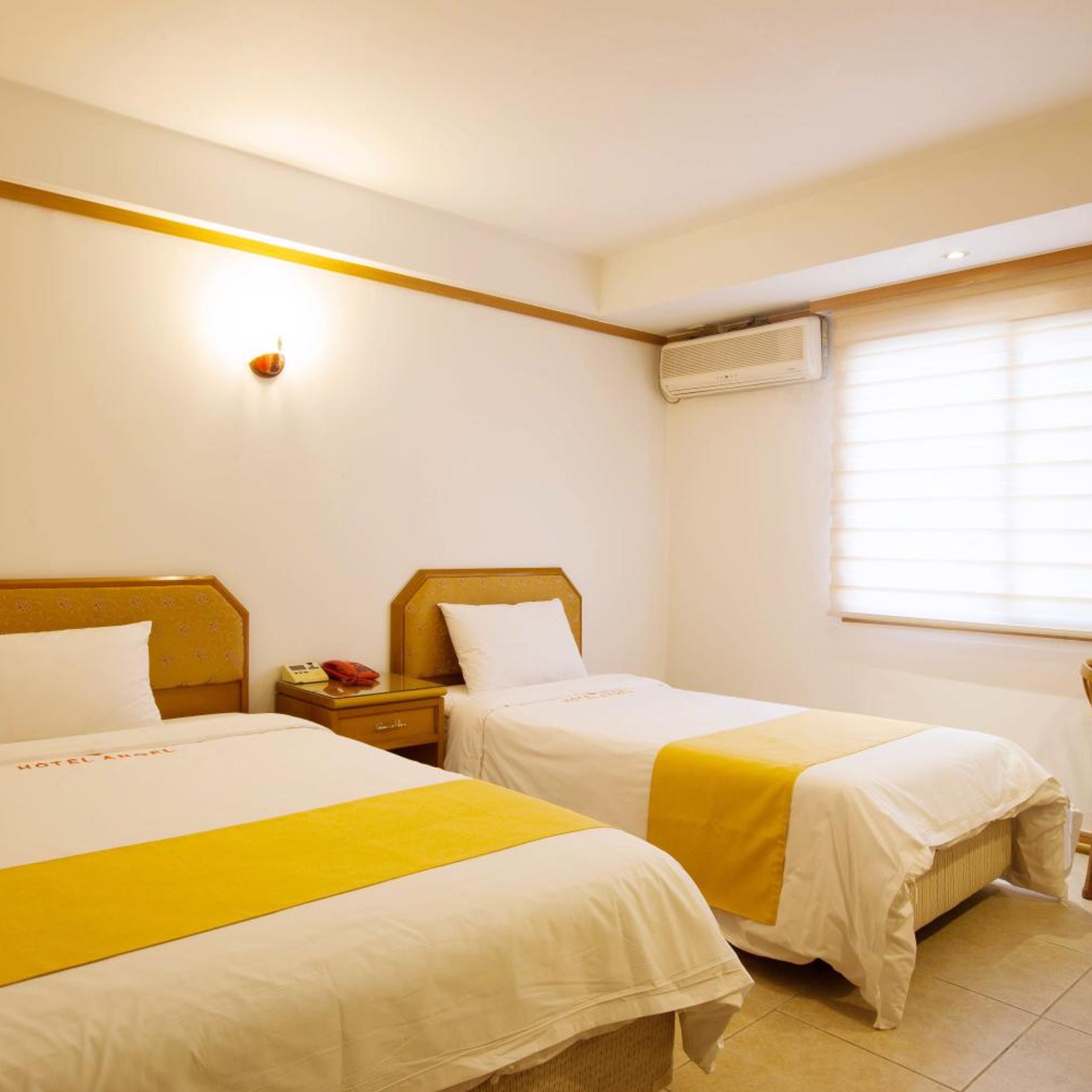 غرفة قياسية بسريرين منفصلين، Hotel Angel 3/7