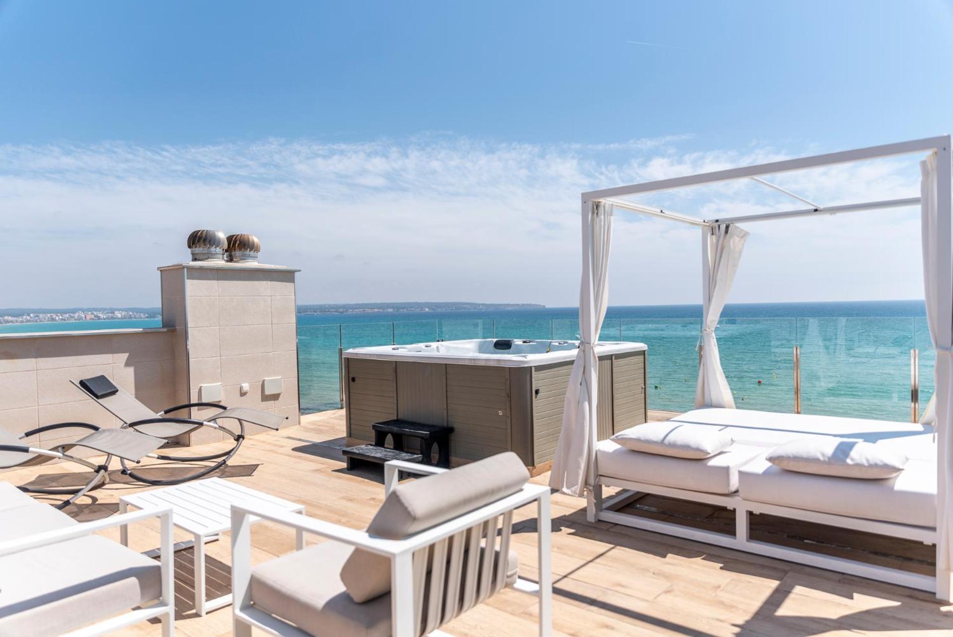 Apartaments Delfin 23/27