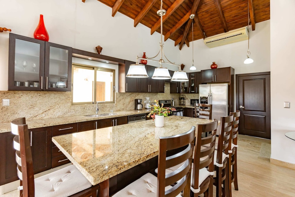 Grand Laguna Beach Properties by Calisto Stays 40/50